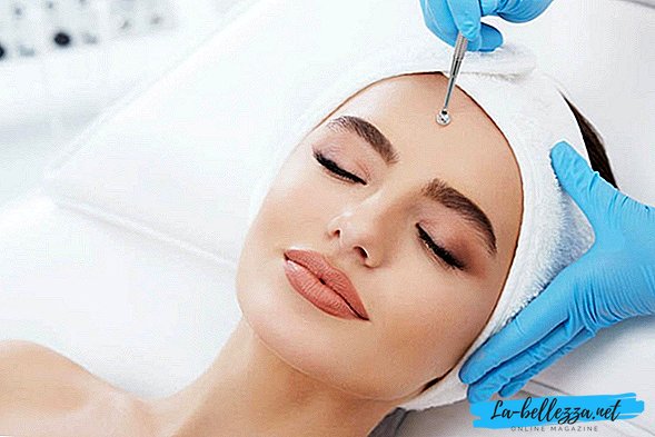 How do you clean the face with a beautician?