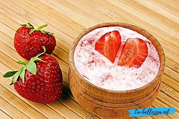 Strawberry face masks at home