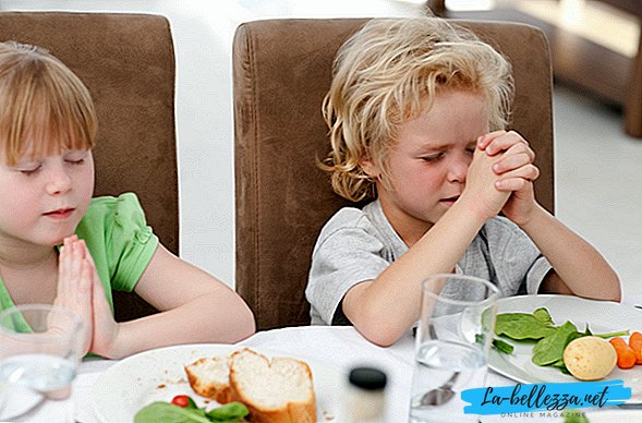 Modlitby před a po jídle