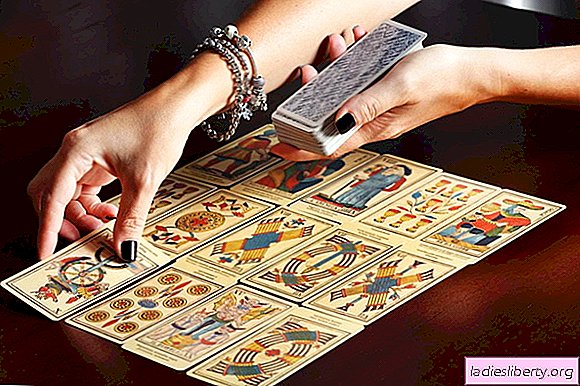 The horoscope of Tarot on June 22 for all signs of the zodiac. What will this Saturday be for you?