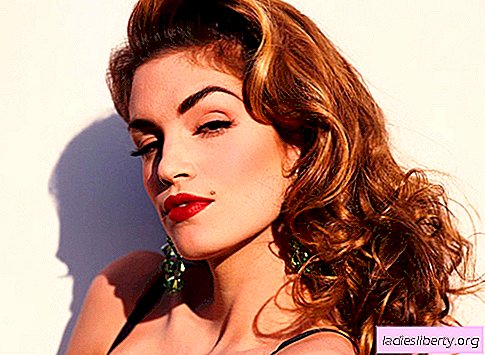 On his 50th birthday, Cindy Crawford will publish a book.