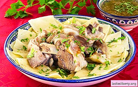 Beshbarmak: receitas passo a passo para um saudável prato oriental. Eu cozinho carne de carneiro, galinha, beshbarmak de carne de vaca de acordo com receitas passo a passo