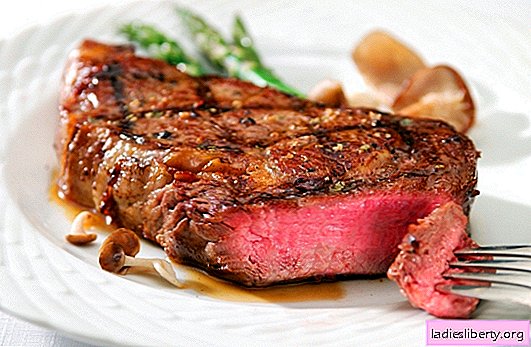 Grilled beef - meat with a blush! Grilled beef steaks with vegetables, onion, honey, garlic and mayonnaise marinade