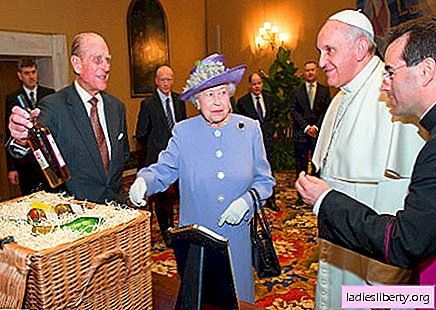 Elizabeth II presented unusual gifts to the Pope