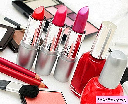 Using cosmetics can lead to an early onset of menopause.