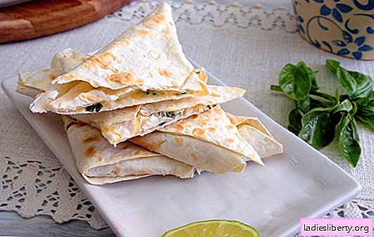 How to cook delicious envelopes with puff pastry cheese. Lavash envelope recipes, puff envelopes with cheese
