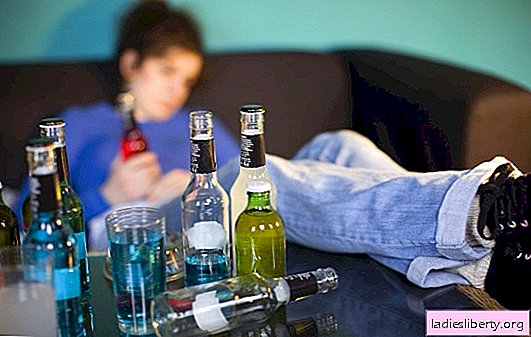 Comment sortir de la frénésie à la maison? Opinion d'experts sur l'efficacité des remèdes populaires contre la consommation excessive d'alcool