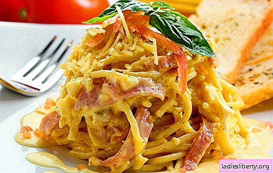 Carbonara with bacon and cream is a great idea for a hearty dinner. Recipes for Carbonara with Bacon and Cream from Italian Gourmet