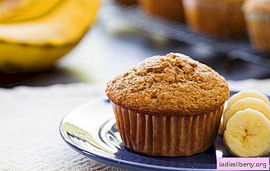 Banana muffins are a delicate treat. Secrets and recipes of delicious banana muffins: chocolate, curd, nut