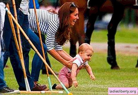 Little Prince George made his first steps.