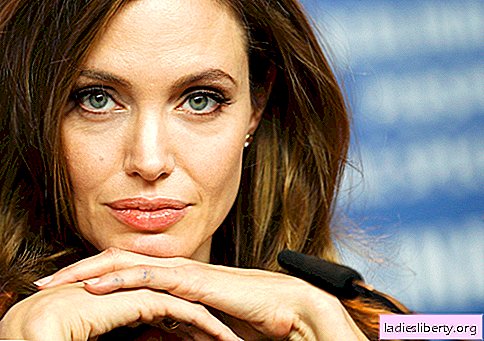 Nova tatuagem de Angelina Jolie