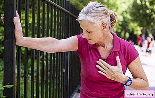 Why do women more often than men do not pay attention to the symptoms of a heart attack?