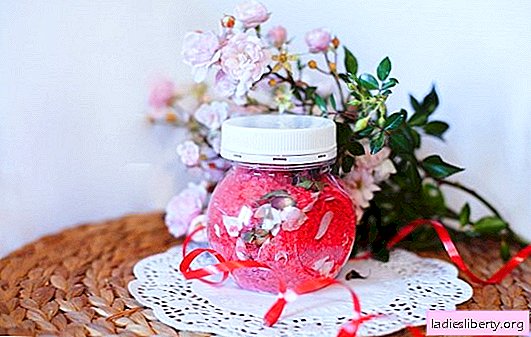 Cadeau d'anniversaire DIY pour petite amie: cahier de scrapbooking ou sel de bain parfumé aux huiles essentielles