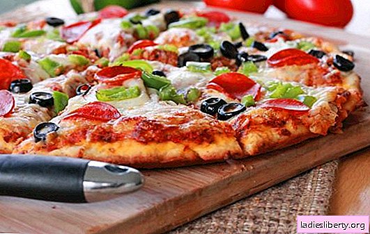 Recette pour une pizza rapide au four - préparez le dîner. Options pour pizza rapide au four avec différentes garnitures: sur du pain pita ou sur une baguette