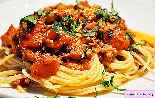 Spaghetti met vlees - Italiaanse pasta op de Russische manier! Spaghetti recepten met vlees en kaas, champignons, room, tomaten