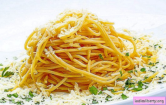 Espaguetis con queso: un plato italiano en nuestra mesa. Recetas rápidas para cocinar espaguetis con queso y varios aditivos.