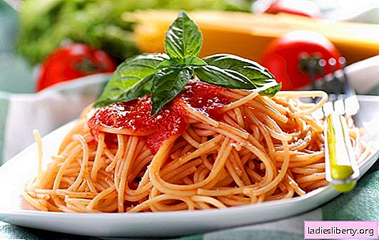 Spaghetti med tomatpuré: det er enkelt å lage mat. Spaghetti-oppskrifter med tomatsaus til hver dag: med grønnsaker, kylling, røkt kjøtt