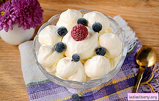Cottage cheese and sour cream: an independent dish and decoration of baking. Step-by-step author's photo recipe for cream of sour cream and cottage cheese