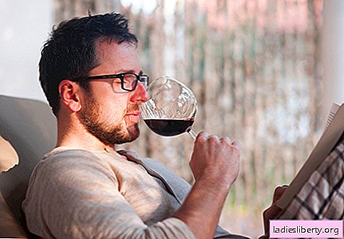Scientists: wine causes more harm to health than vodka